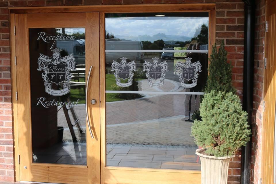 The Queens At Horton Telford Zewnętrze zdjęcie